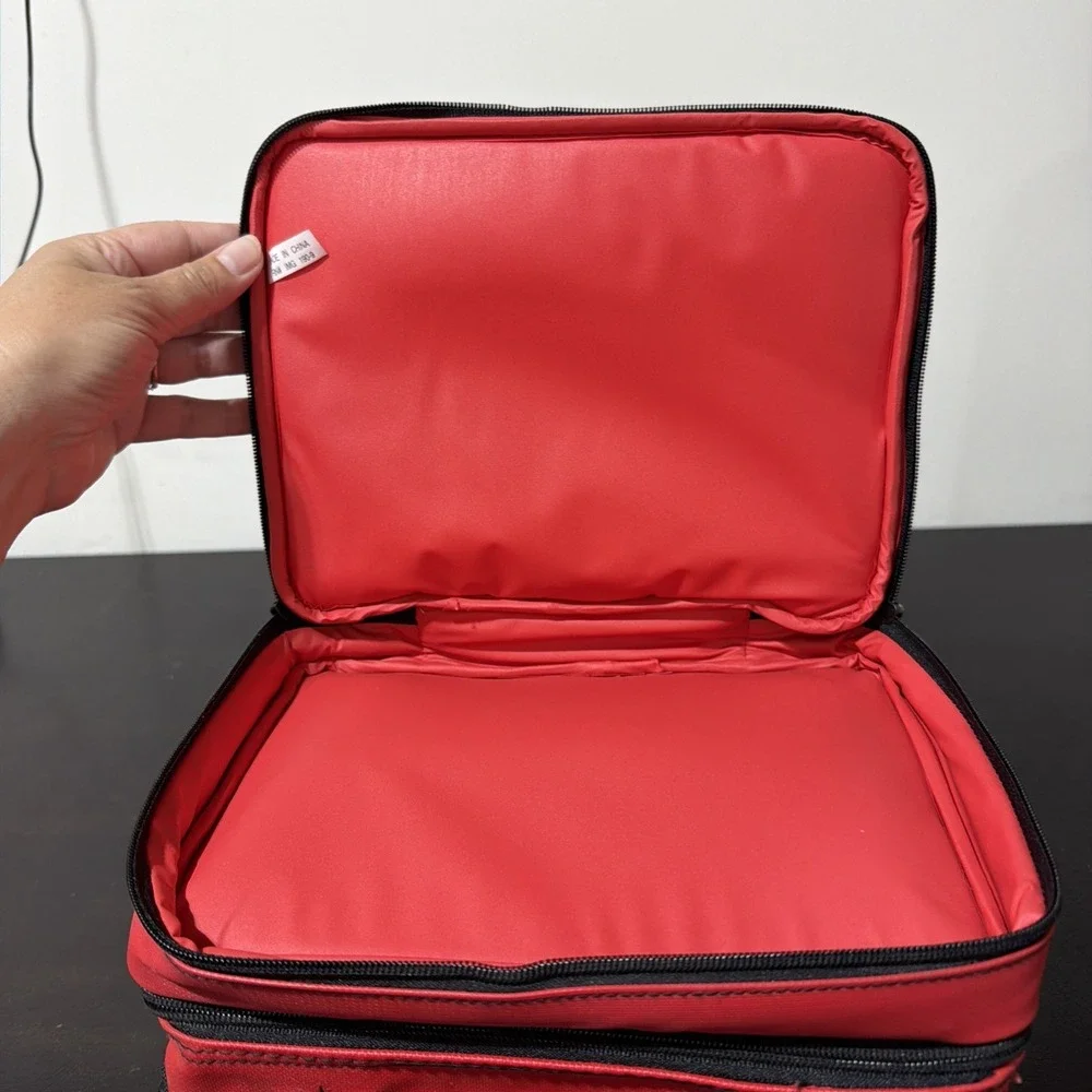 Vintage 1990s Marlboro Red Soft Sided Insulated Travel Cooler Lunch Bag
